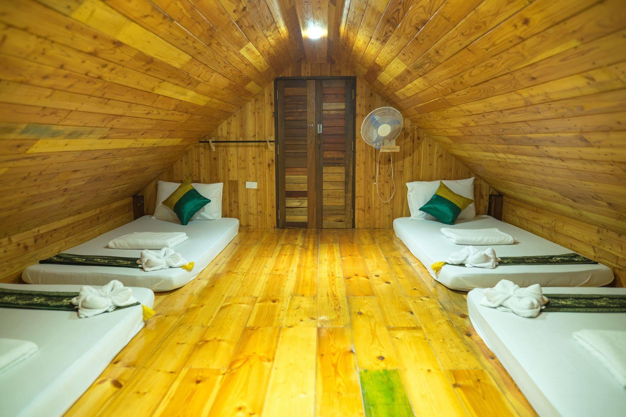 Keeree Warin Chiewlarn Resort Khao Sok National Park Exterior photo
