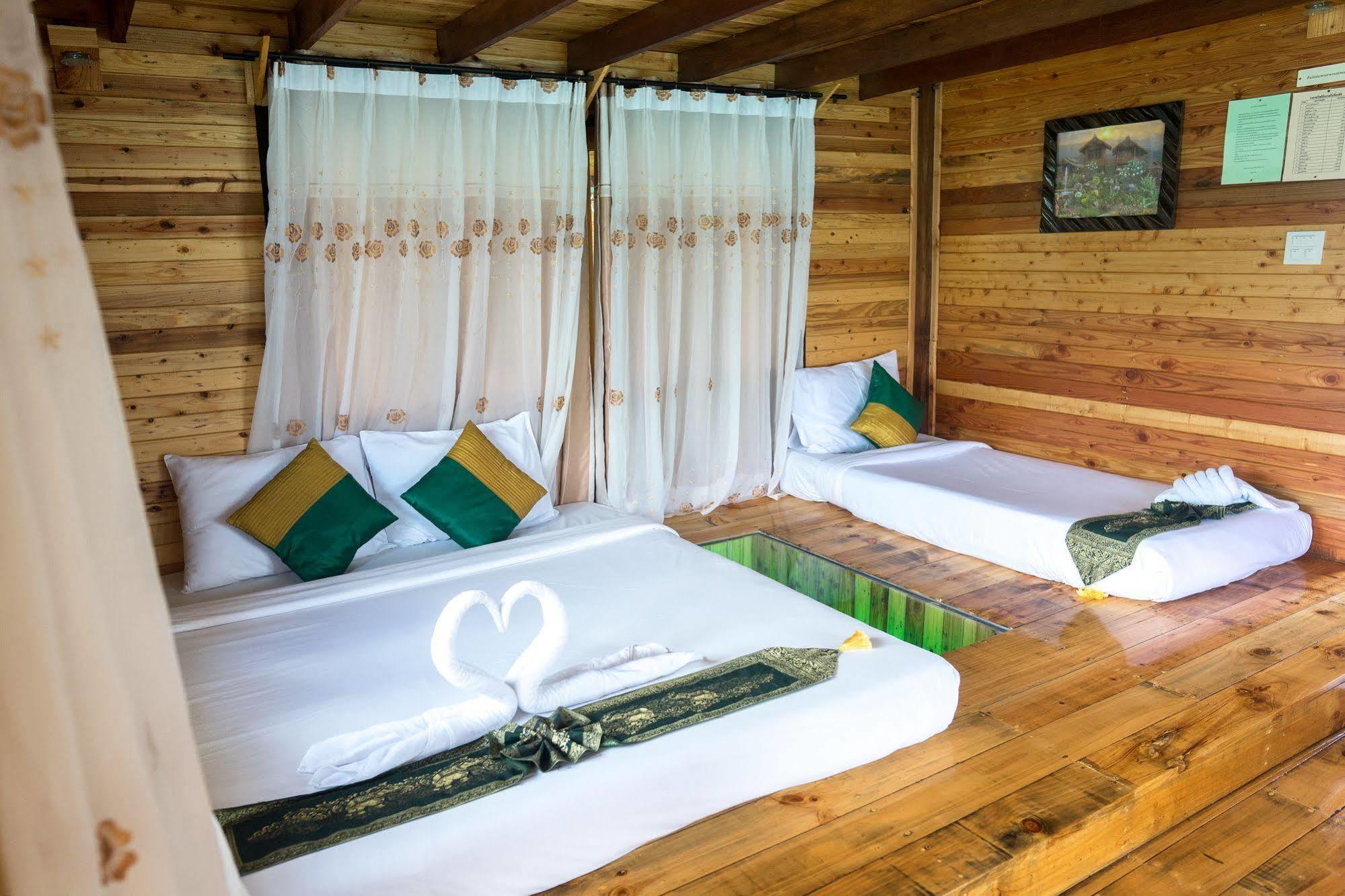 Keeree Warin Chiewlarn Resort Khao Sok National Park Exterior photo