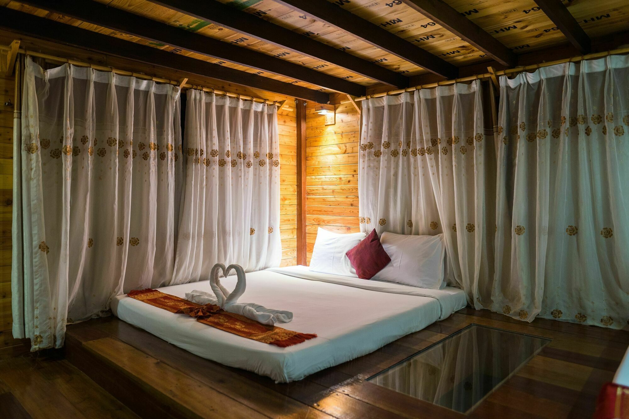 Keeree Warin Chiewlarn Resort Khao Sok National Park Exterior photo